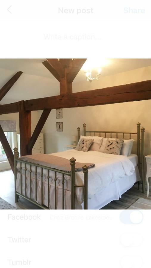 Bed and Breakfast Chez Broche Mazerolles  Exterior foto
