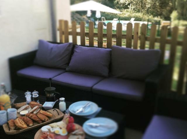 Bed and Breakfast Chez Broche Mazerolles  Exterior foto